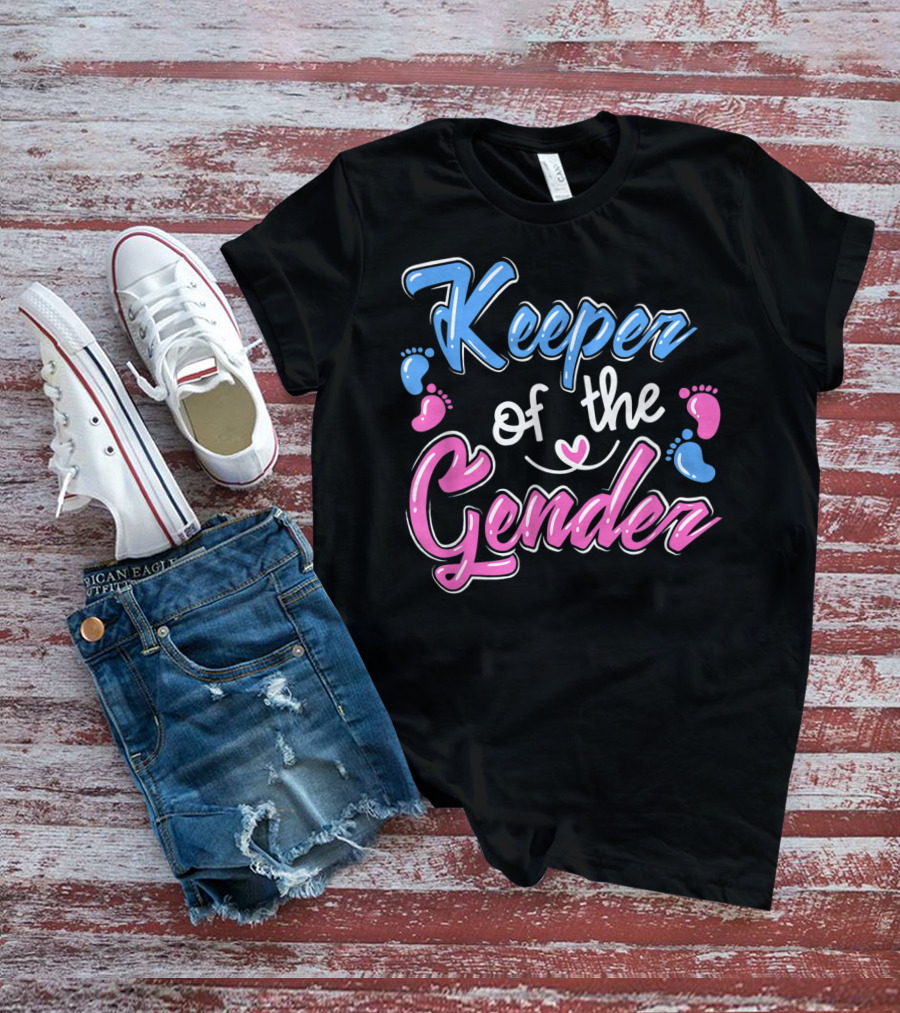 Keeper Of The Gender Reveal Announcement With Pink And Blue Baby Footprints T-Shirt