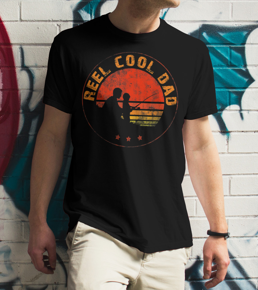 Reel Cool Dad Fishing Daddy Vintage Retro Sunset T-Shirt