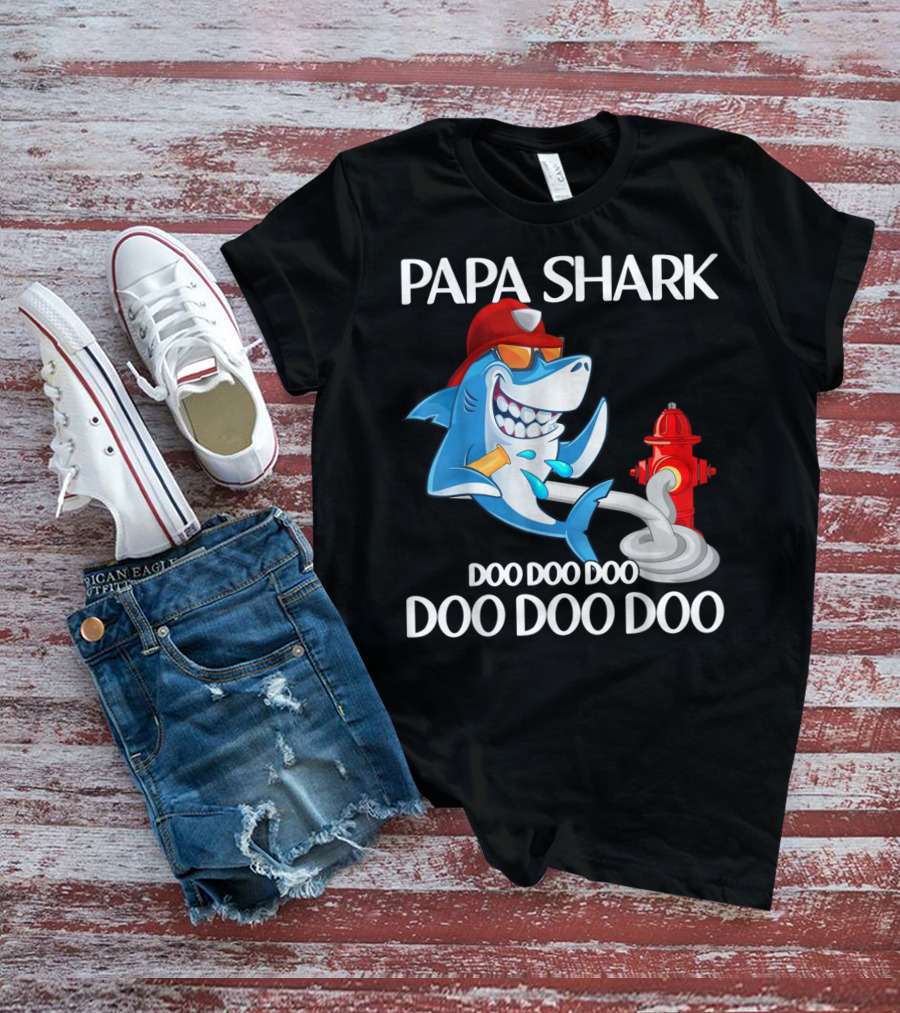 Papa Shark Doo Doo Doo Firefighter Father's Day Fun T-Shirt