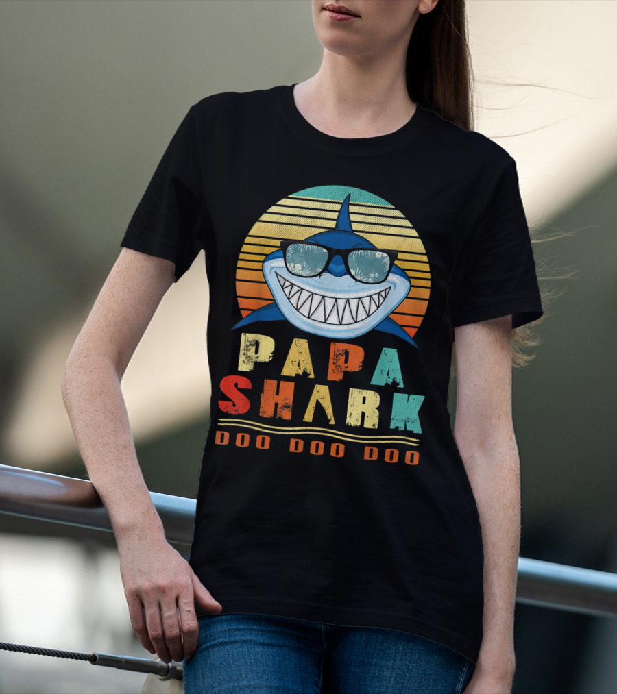 Papa Shark Doo Doo Doo Cool Sunglasses Retro Sunset Vibe T-Shirt