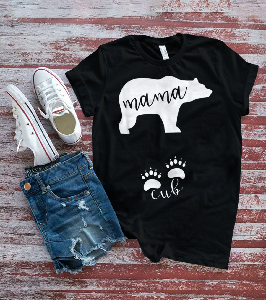 Mama Bear Pregnancy Announcement With Cub Paws T-Shirt
