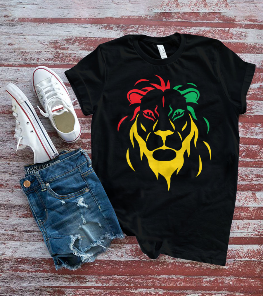 Rastafari Reggae Lion Head In Rasta Colors T-Shirt