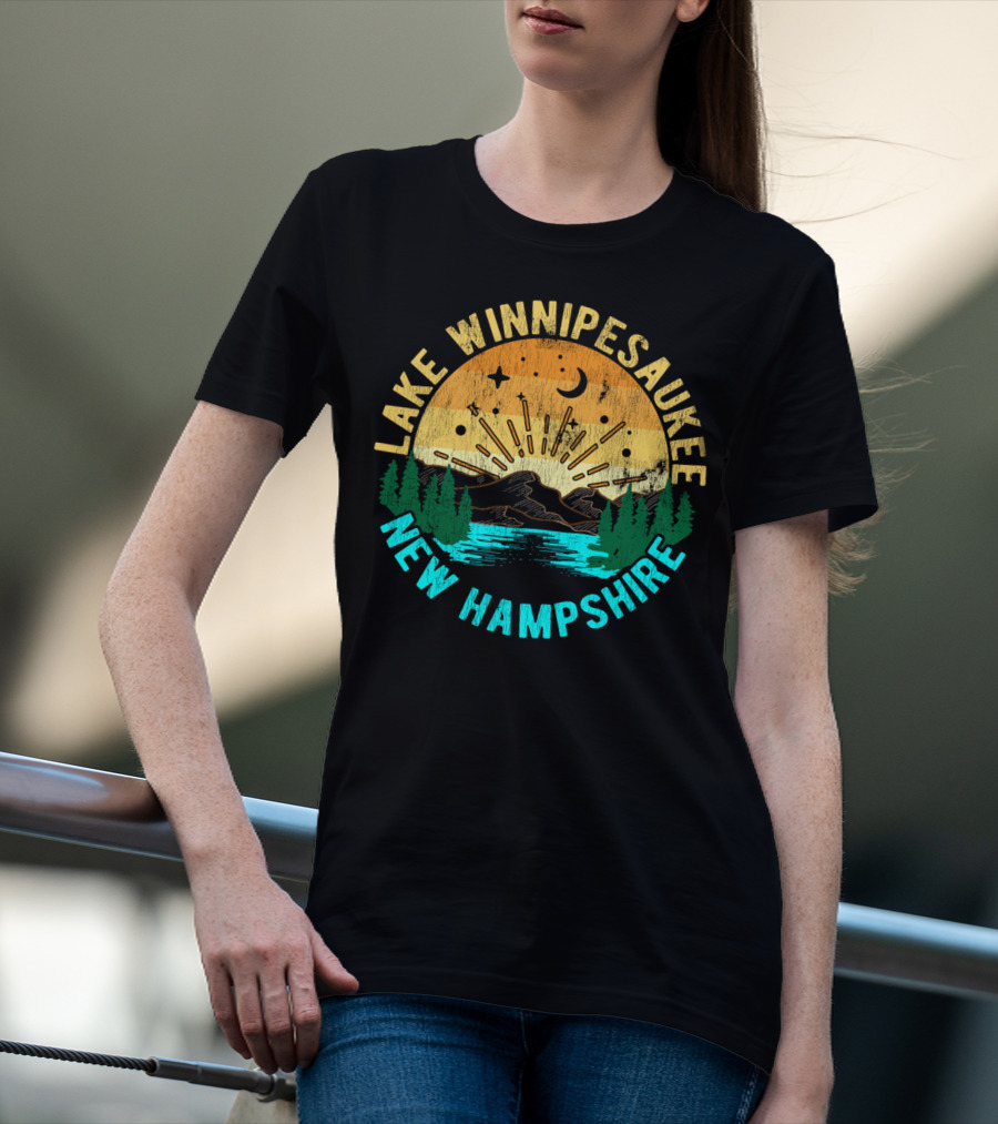 Lake Winnipesaukee New Hampshire Sunset Mountain Scene T-Shirt