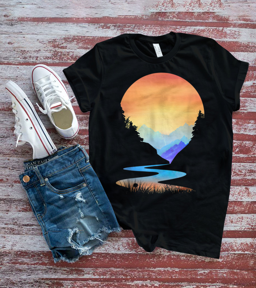 Outdoor Sunset Vintage Style Mountains Sun Nature River Landscape T-Shirt