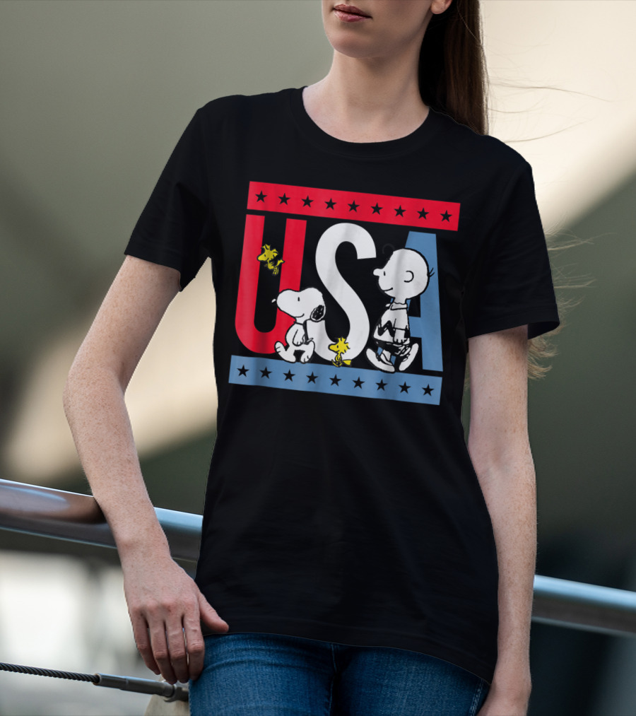 Peanuts Snoopy Woodstock Charlie Brown Red White Blue USA Stars T-Shirt