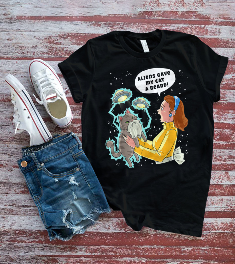 Aliens Gave My Cat A Beard UFO Encounter With Surprised Woman In Space T-Shirt