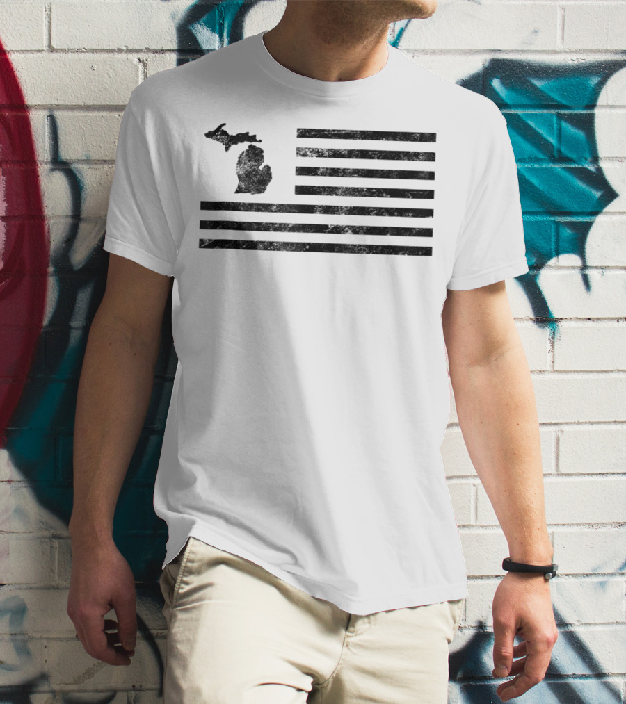 Mens Michigan State Distressed American Flag T-Shirt