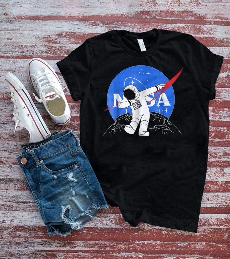 NASA Astronaut Dab On The Moon Iconic Logo Parody Spacewalk Scene T-Shirt