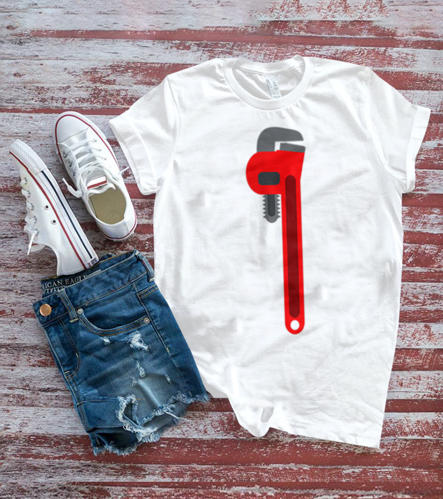 Plumber Tool Pipefitter Pipe Wrench Red T-Shirt