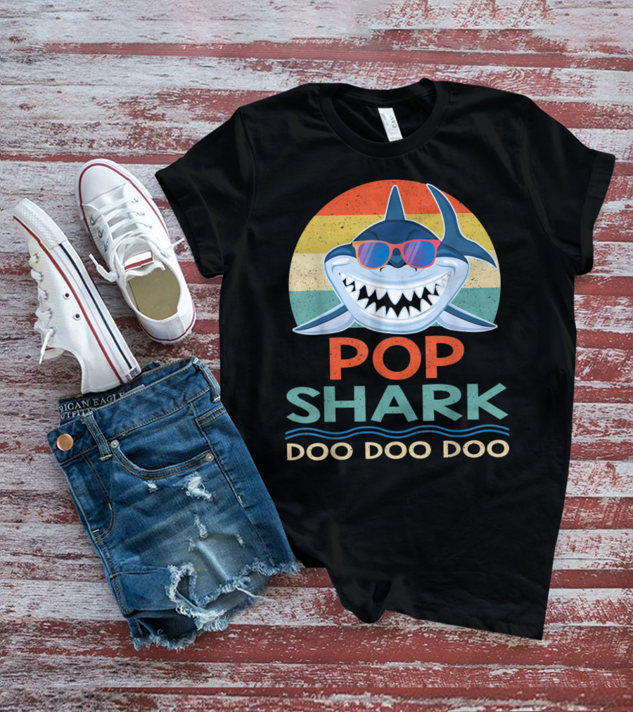 POP SHARK DOO DOO DOO VINTAGE MATCHING FAM SUNSET STYLE RETRO SUNGLASSES T-Shirt