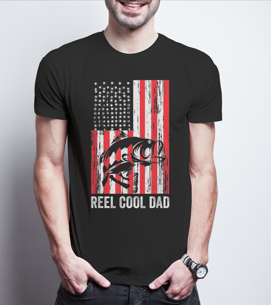 Reel Cool Dad Vintage Fisherman American Flag Father's Day T-Shirt
