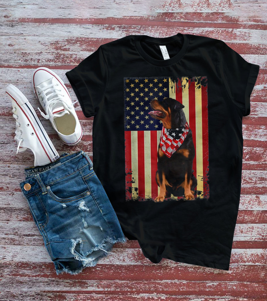 Rottweiler Smile American Flag Patriotic Independence T-Shirt