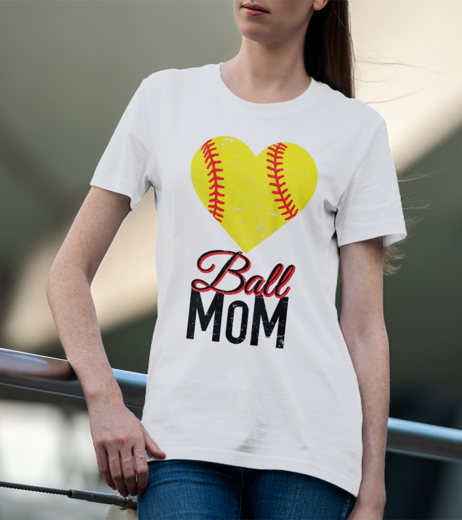 Love Ball Mom Heart Baseball Softball Graph T-Shirt
