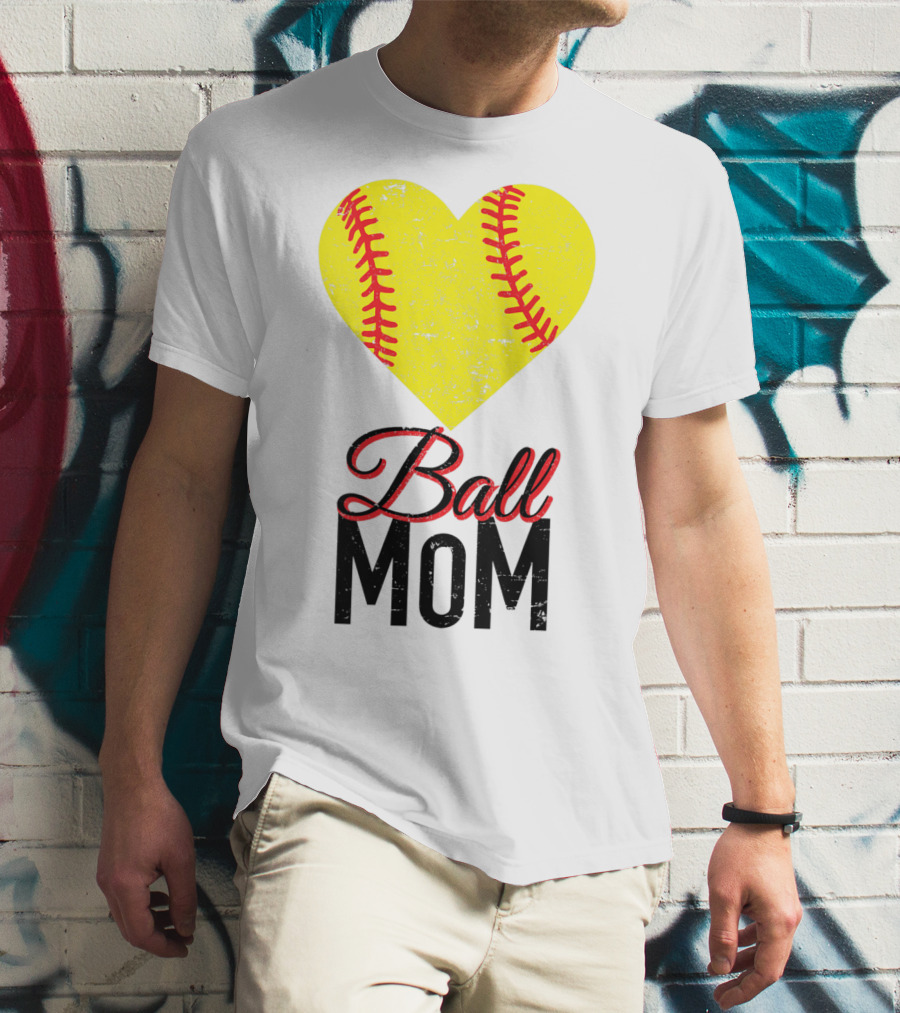Love Ball Mom Heart Baseball Softball Graph T-Shirt
