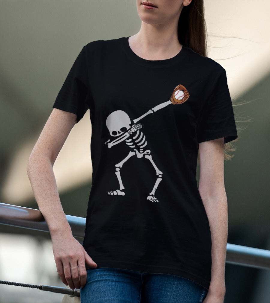 Dabbing Skeleton Catching Baseball Halloween T-Shirt