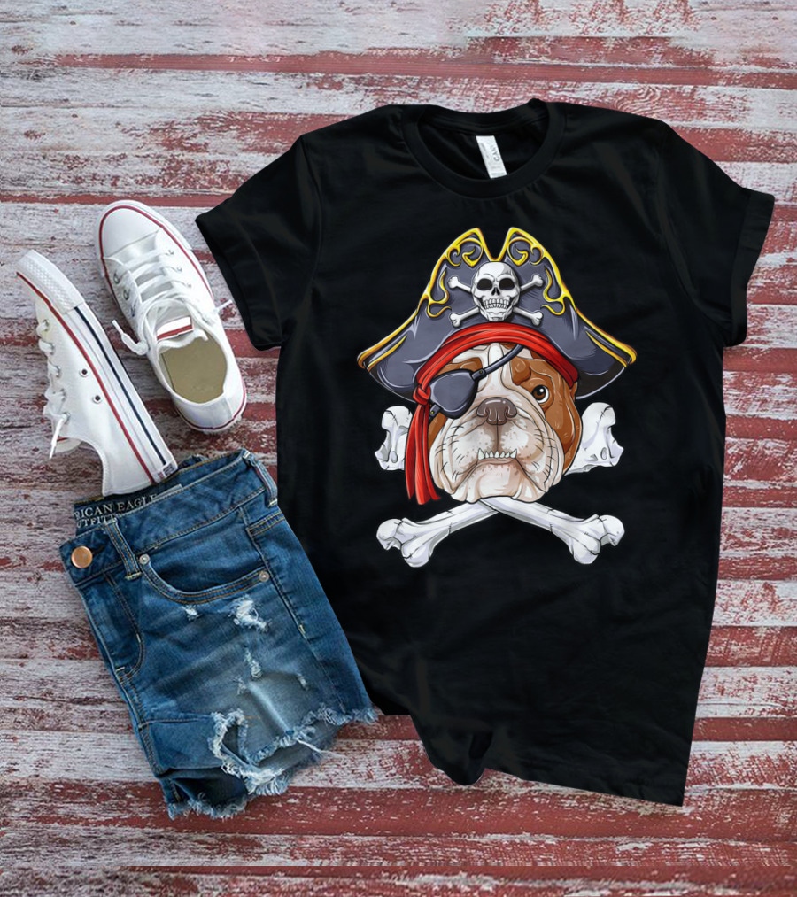 English Bulldog Wearing Pirate Hat With Jolly Roger Crossbones And Eyepatch T-Shirt