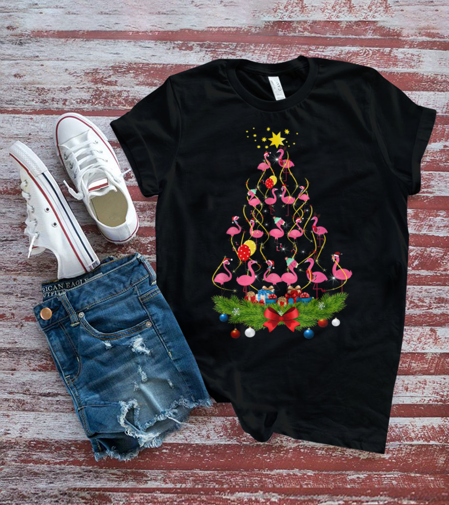 Pink Flamingo Christmas Tree With Santa Hats And Festive Decorations T-Shirt