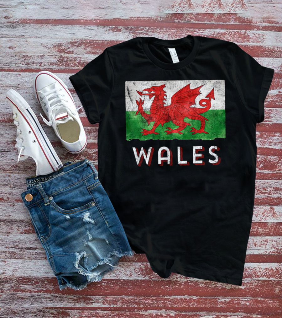 Wales Cymru Rugby Welsh Red Dragon Green Flag T-Shirt