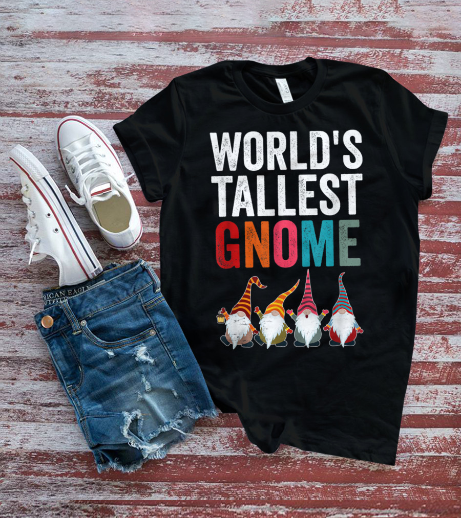World's Tallest Gnome Christmas Lovers Funny Gnomes T-Shirt
