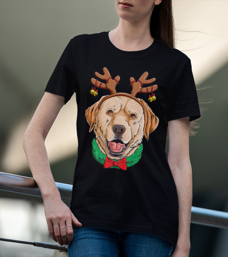 Labrador With Christmas Reindeer Antlers And Bow Tie Dog Xmas O7 T-Shirt