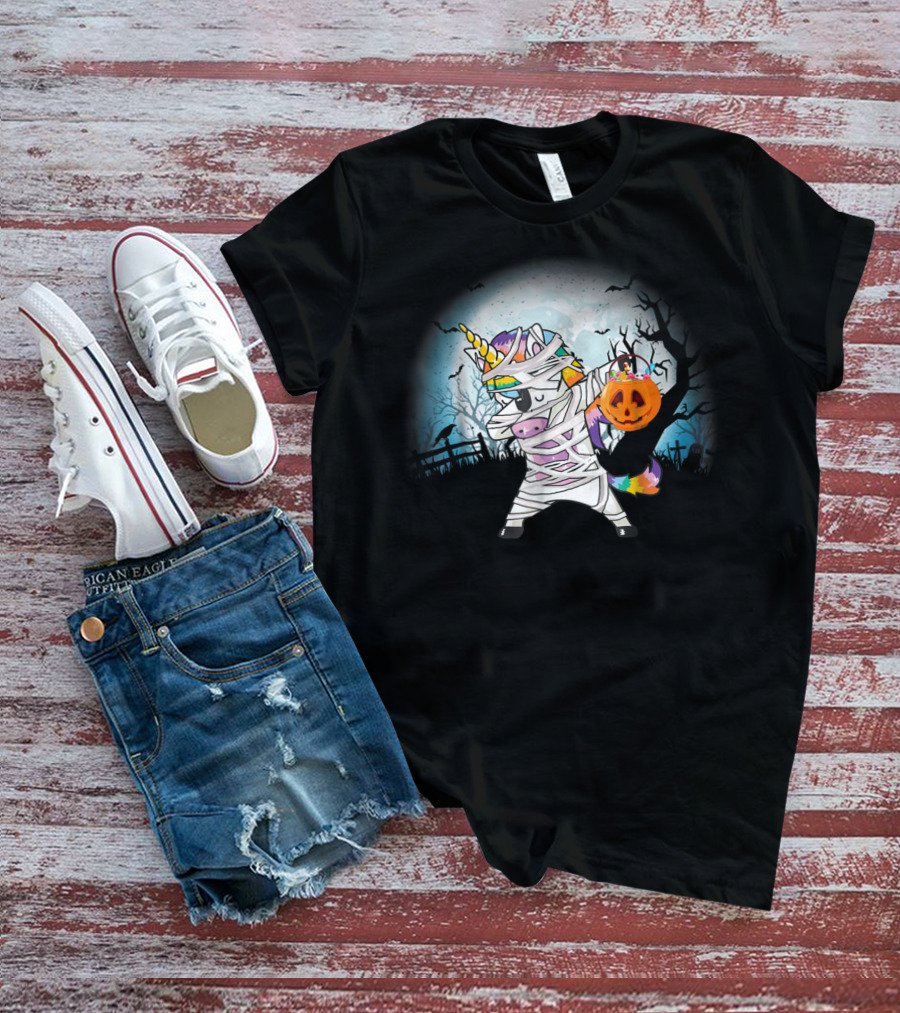 Halloween Mummy Unicorn Dabbing With Pumpkin Basket T-Shirt