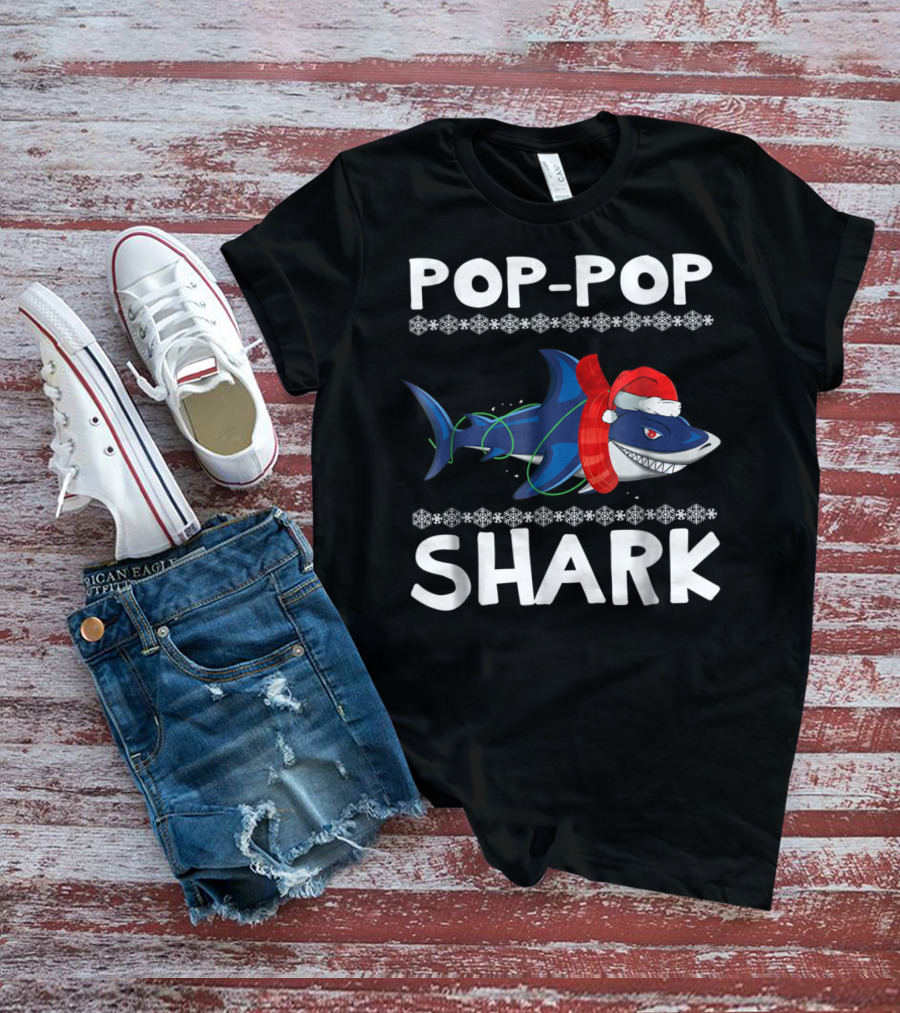 Pop-Pop Shark Santa Hat Christmas Family T-Shirt