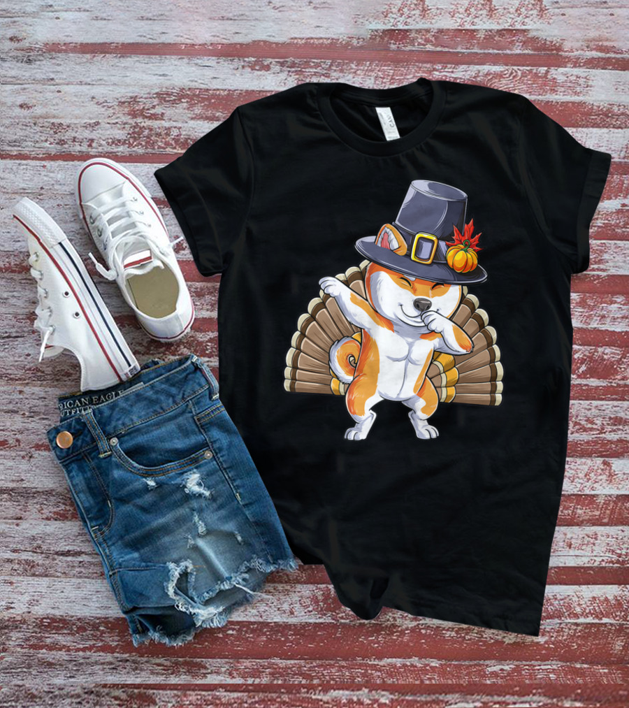 Thanksgiving Dabbing Shiba Inu Pilgrim Hat Turkey Background T-Shirt