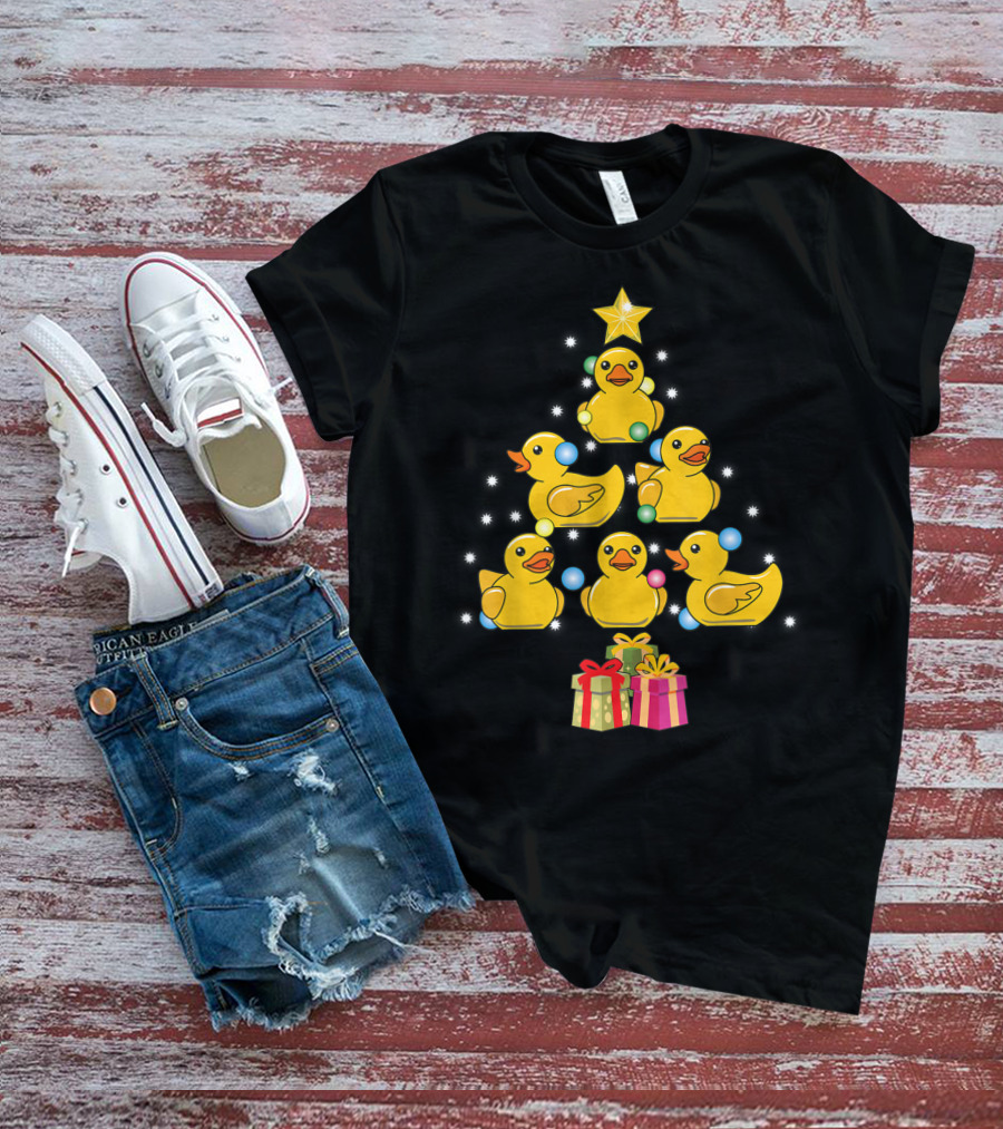 Rubber Duck Christmas Tree With Star And Presents T-Shirt