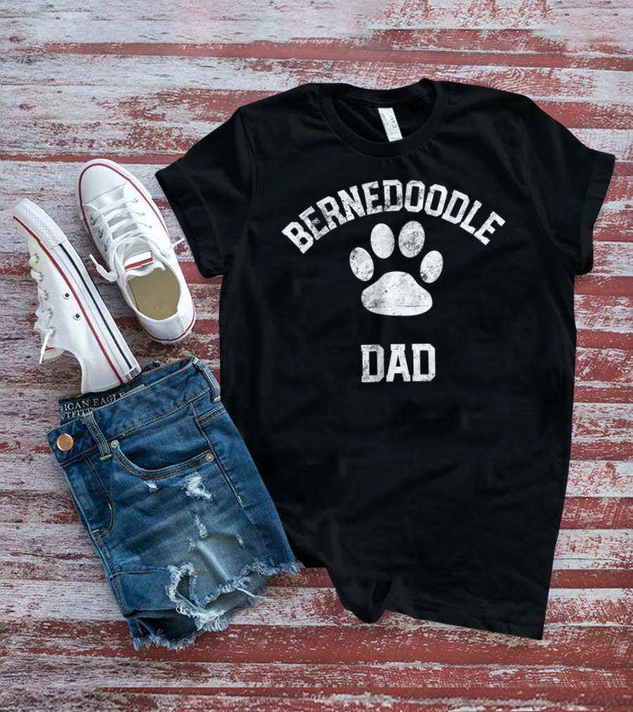 Bernedoodle Dad Distressed Vintage Look Paw Prints T-Shirt