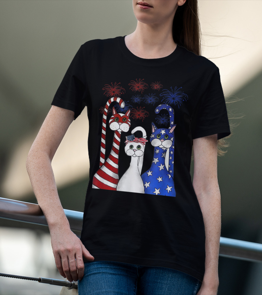 Cat Red White Blue American Flag Patriotic Fireworks T-Shirt