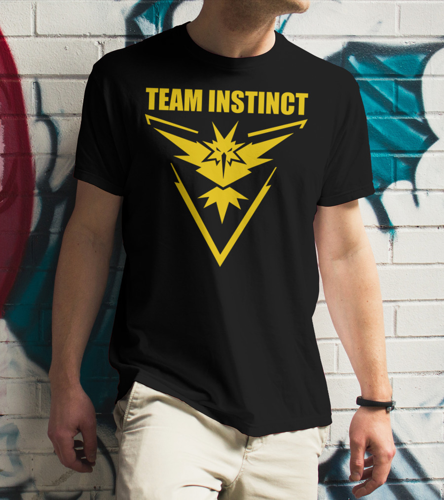 TEAM INSTINCT Pokémon Go Yellow Zapdos T-Shirt