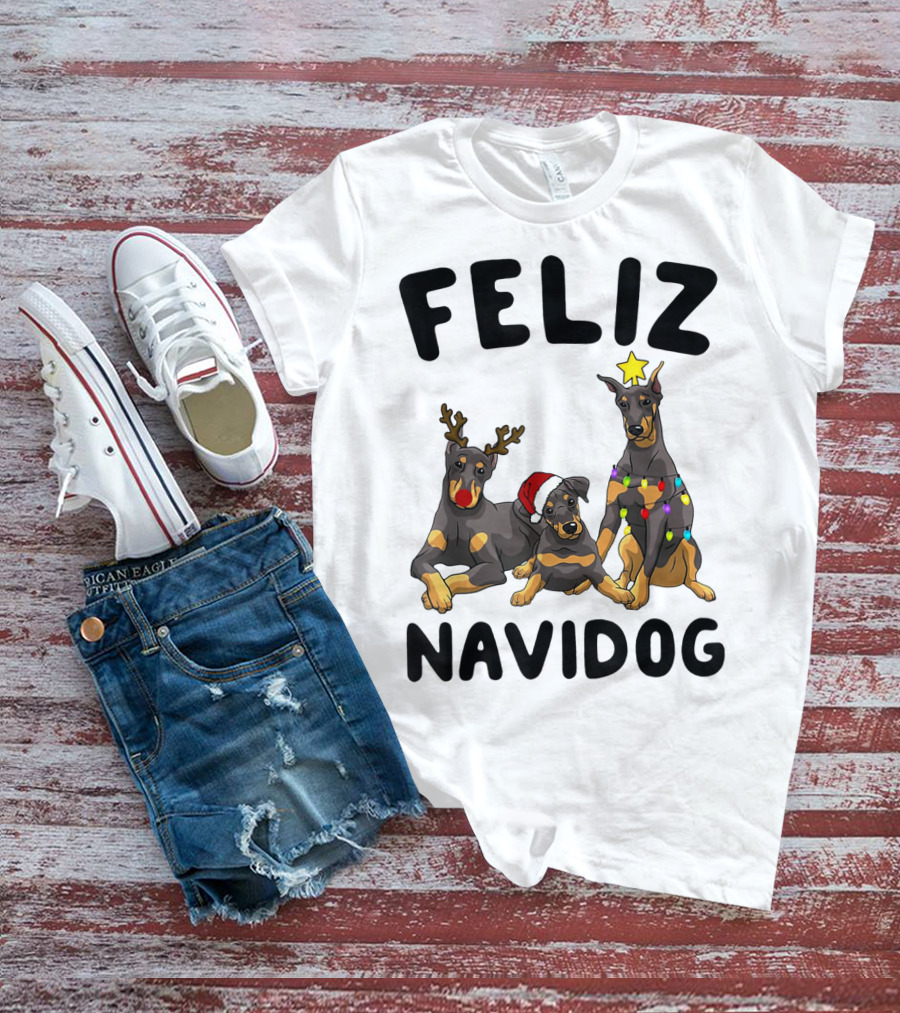 Feliz Navidog Doberman Pinscher With Reindeer Antlers Santa Hat And Christmas Lights T-Shirt