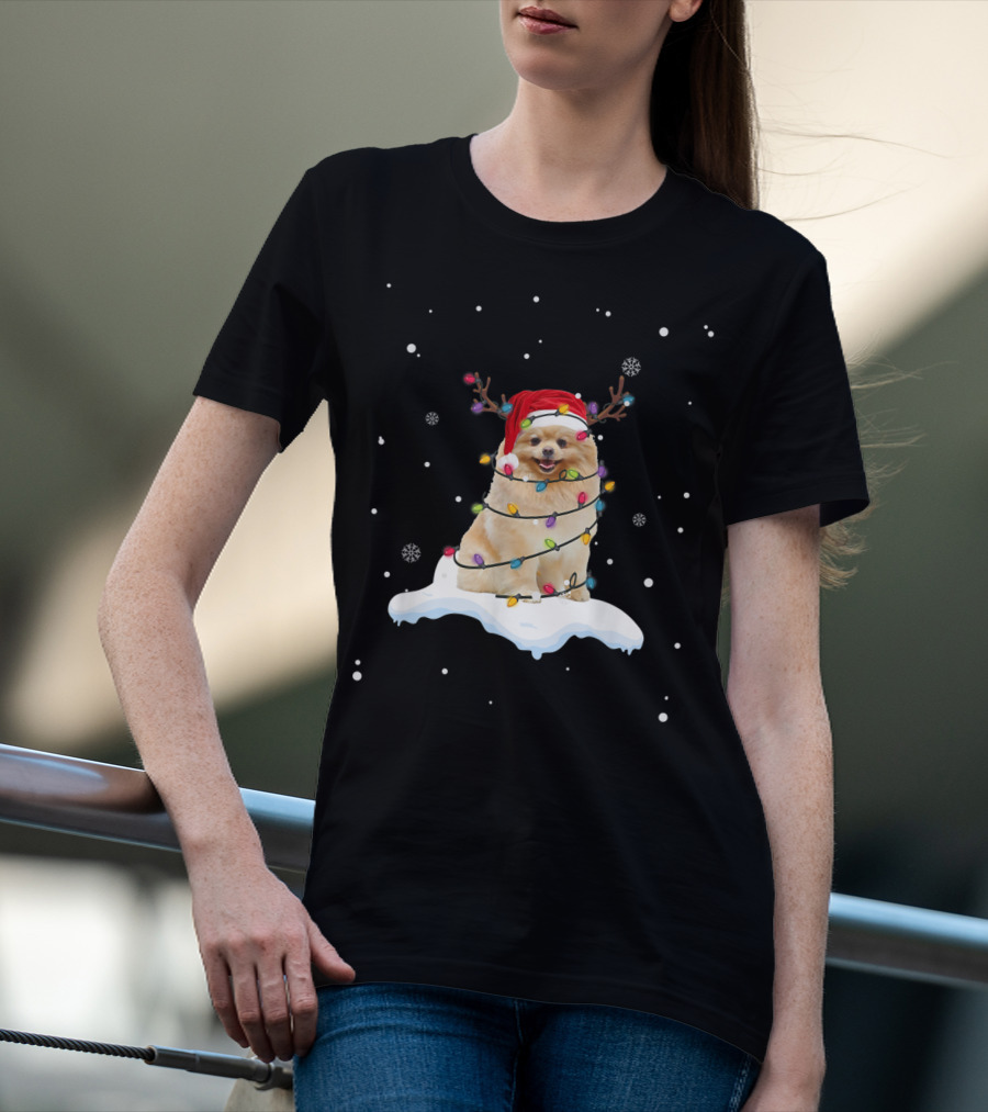 Pomeranian Santa Hat Wrapped In Christmas Lights With Reindeer Antlers And Snowflakes T-Shirt