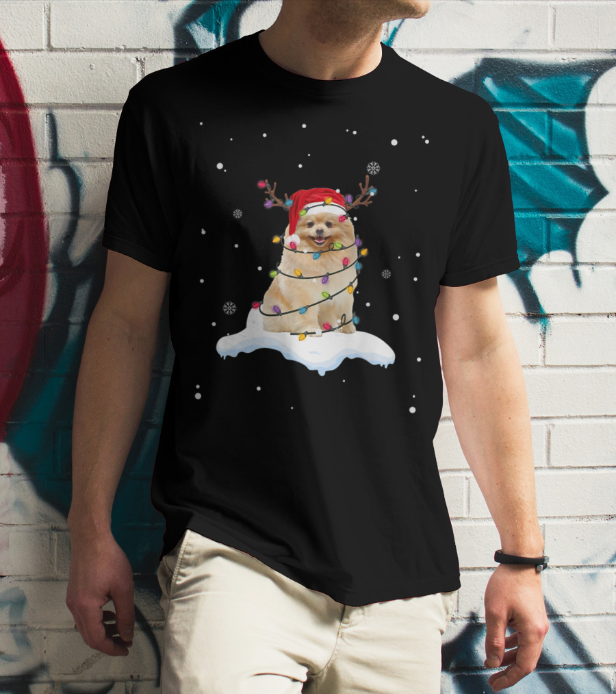 Pomeranian Santa Hat Wrapped In Christmas Lights With Reindeer Antlers And Snowflakes T-Shirt