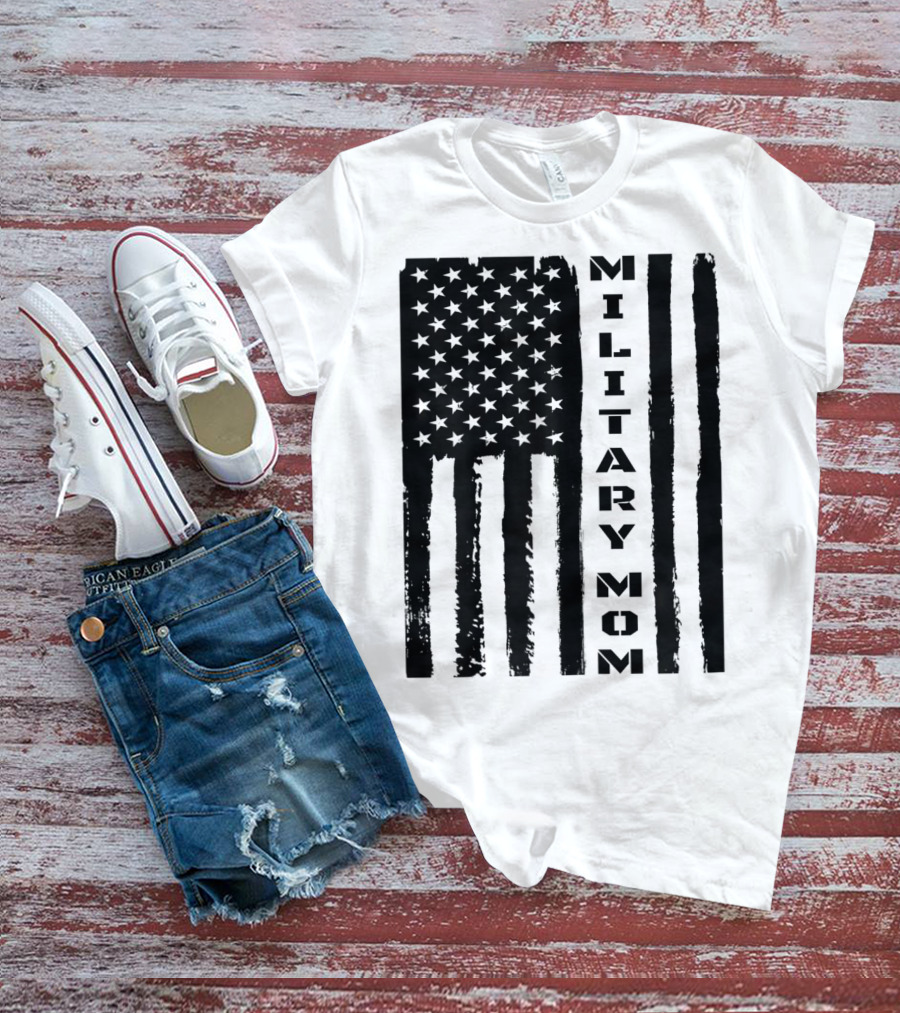 Military Mom American Flag Veteran's Pride T-Shirt