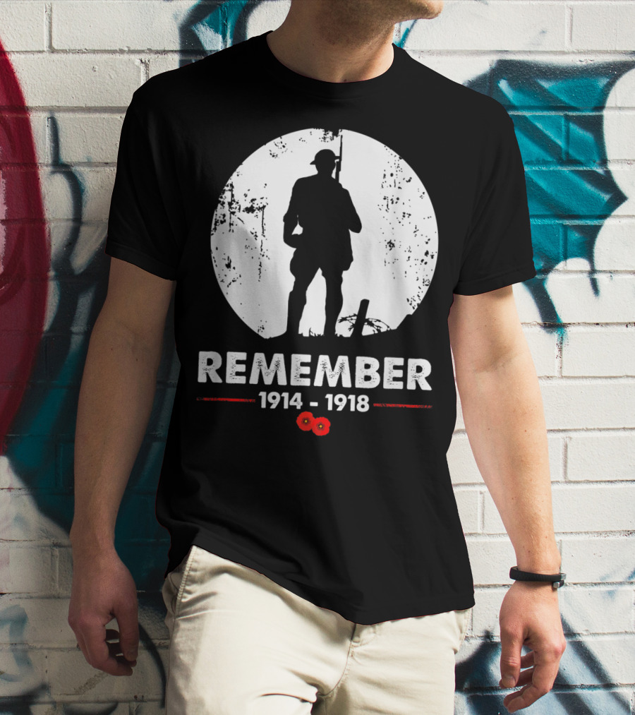 World War 1 Remember 1914-1918 Soldier Silhouette With Poppies T-Shirt