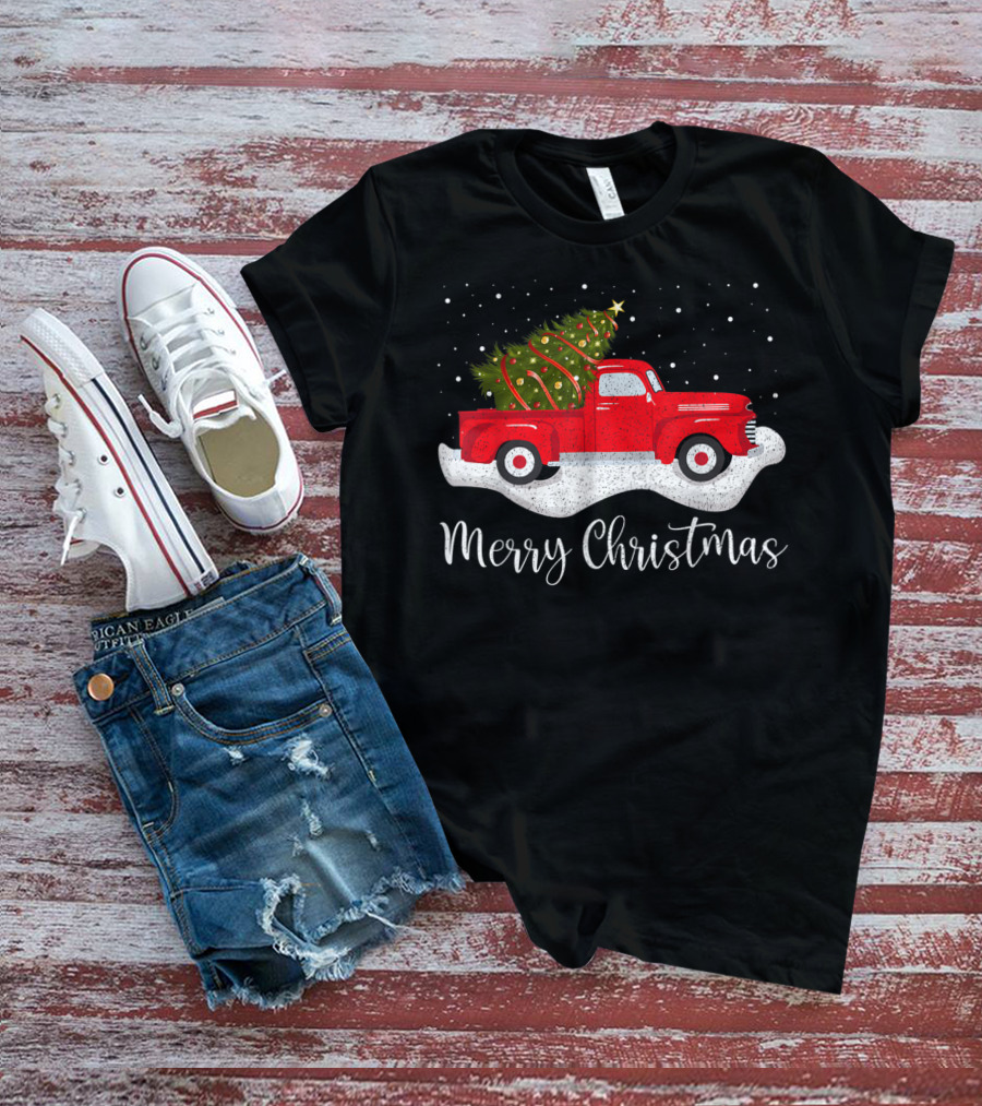 Merry Christmas Vintage Red Truck With Christmas Tree T-Shirt