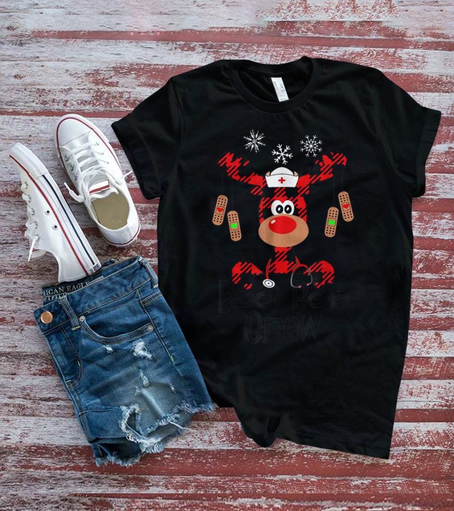 Boo Boo Crew Reindeer Nurse Christmas Buffalo Plaid Bandages Snowflakes T-Shirt