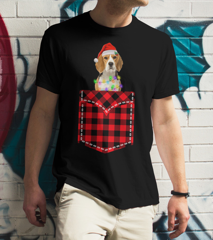 Funny Beagle Santa Hat Buffalo Plaid Xmas Lights In Pocket T-Shirt