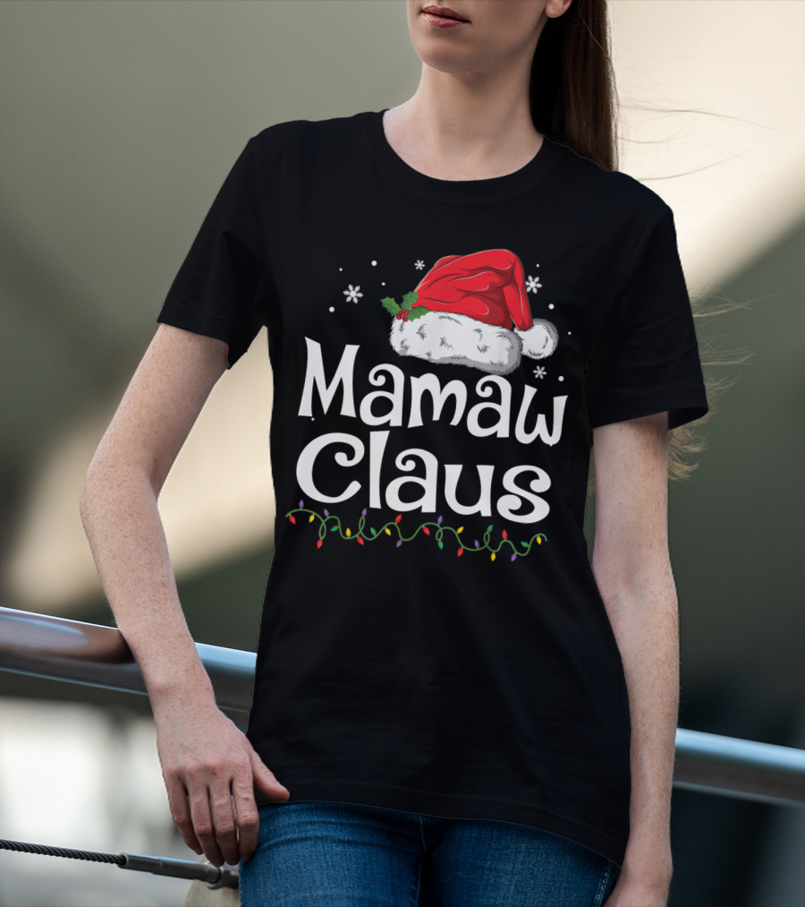 Mamaw Claus Santa Christmas Lights Snowflakes T-Shirt