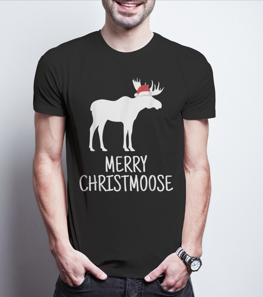 Merry Christmoose Funny Pun Animal Holiday Moose With Santa Hat T-Shirt