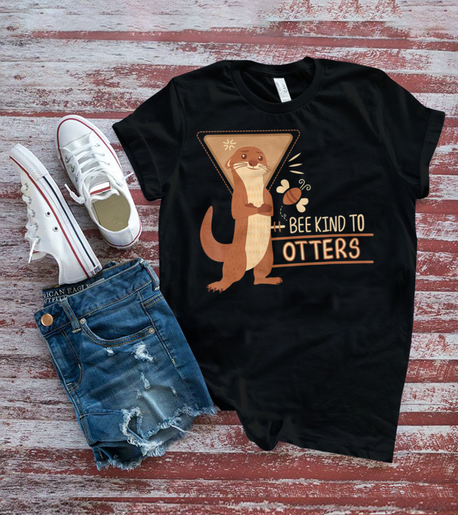 Bee Kind To Otters Otter With Bee And Geometric Background T-Shirt