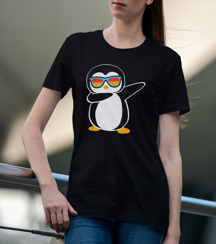 Dabbing Penguin Cute Animal With Sunglasses Birthday Party T-Shirt