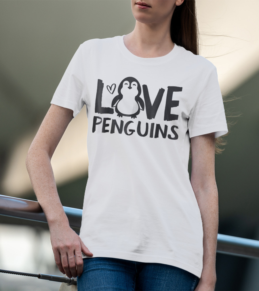 Love Penguins Cute Heart Penguin Lovers T-Shirt