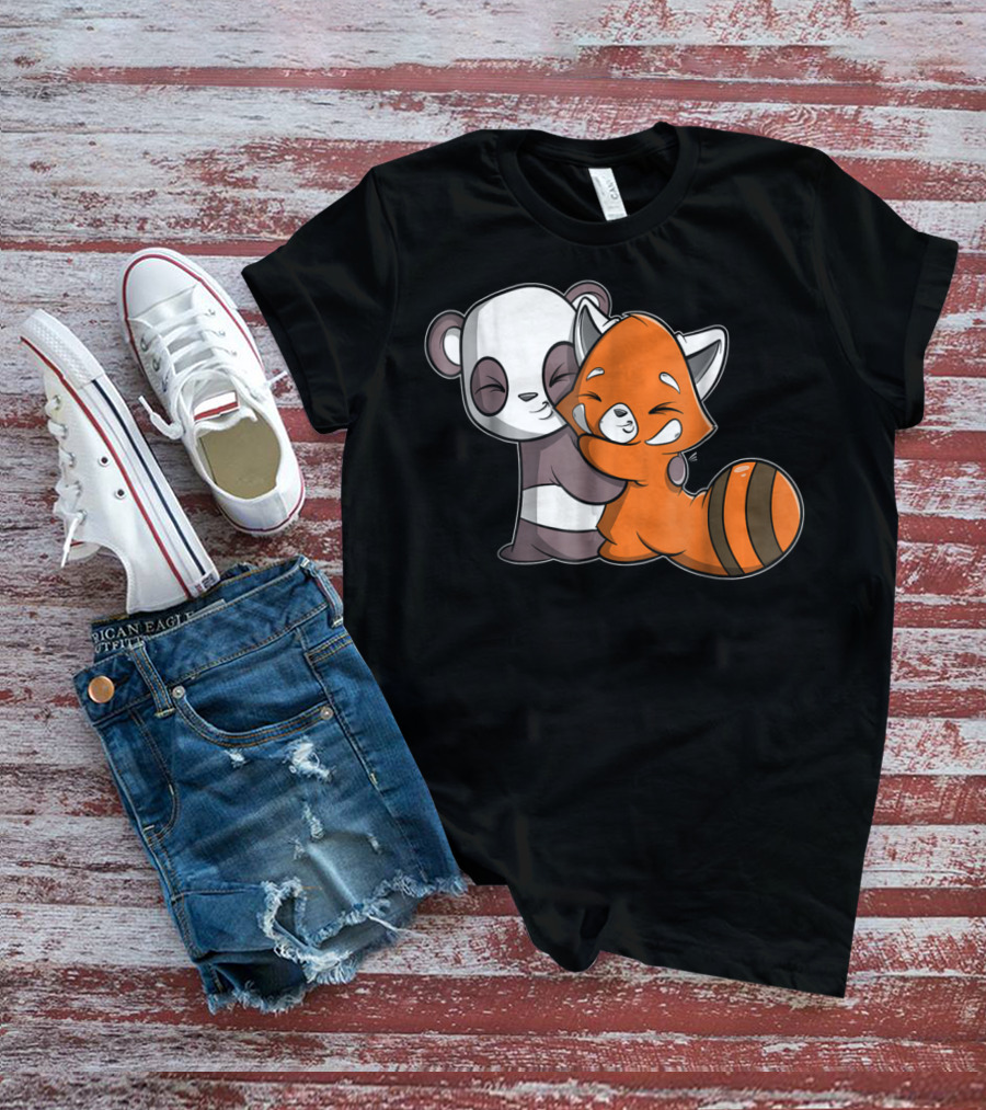 Cute Kawaii Panda Embrace Red Panda Hugging Adorable Friends T-Shirt