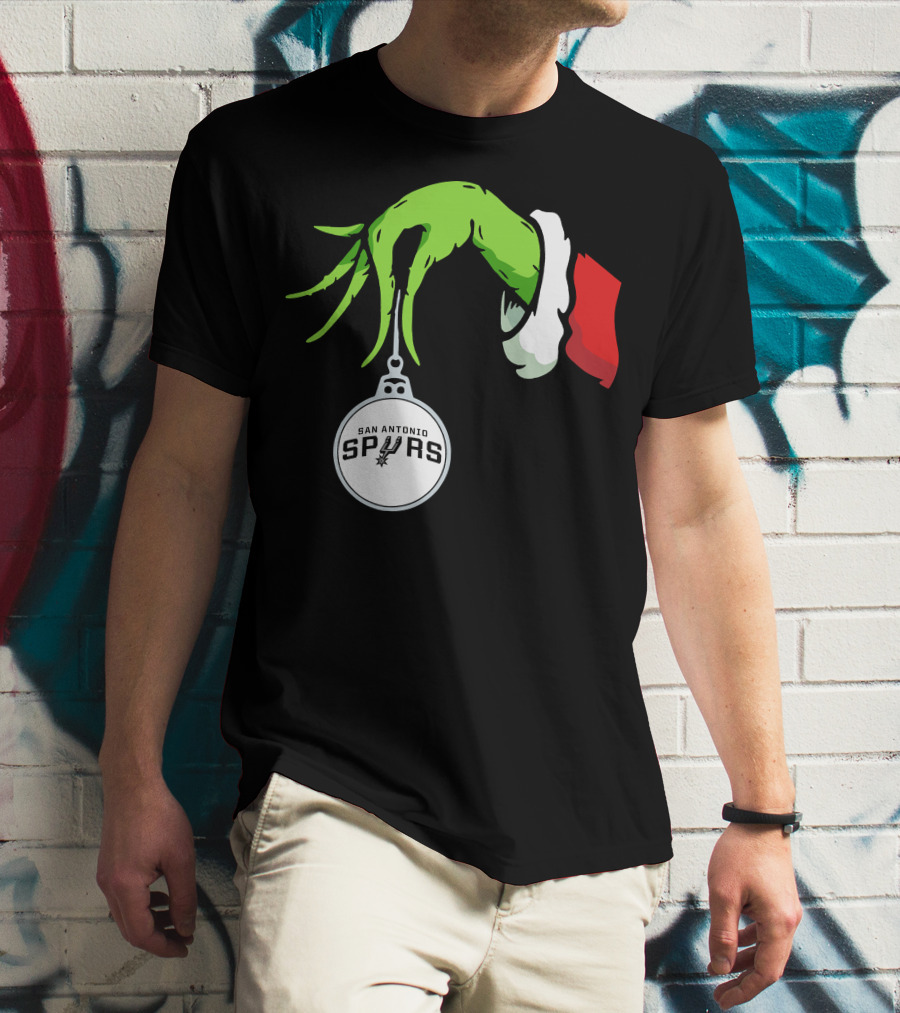 The Grinch Holding San Antonio Spurs T-Shirt