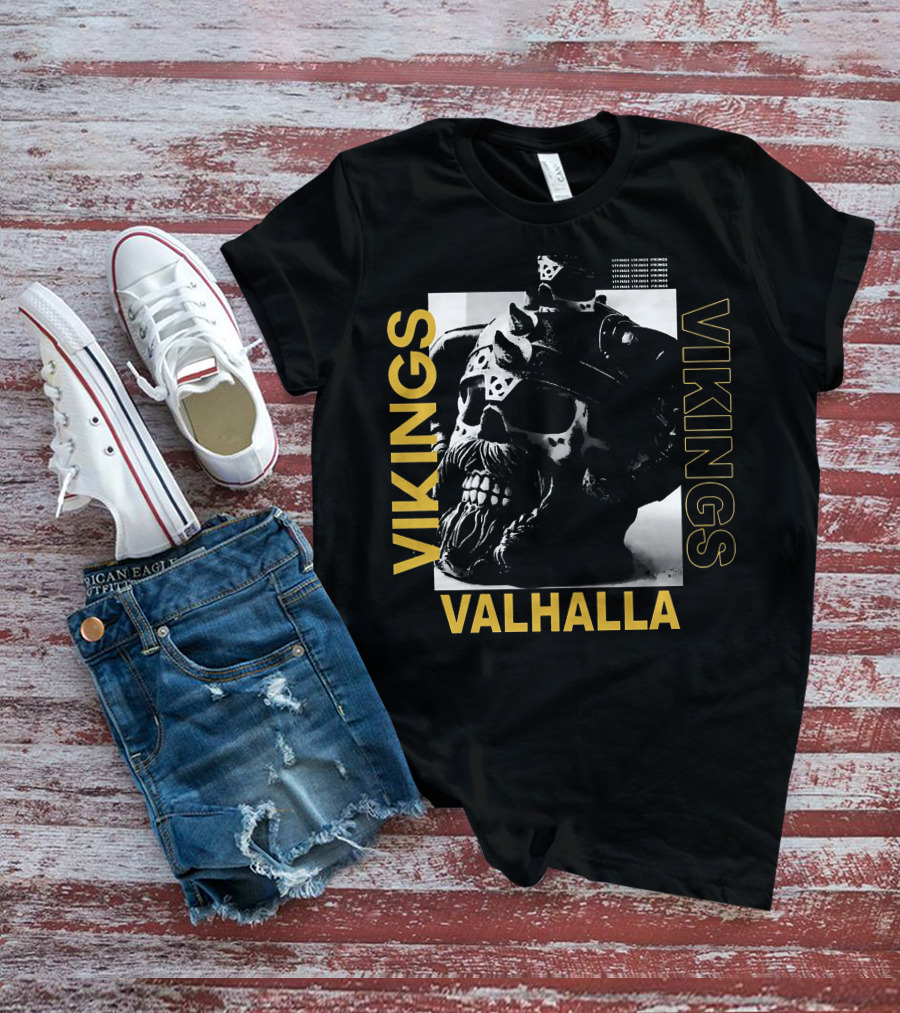 Vikings Valhalla Yule Skull Helm T-Shirt