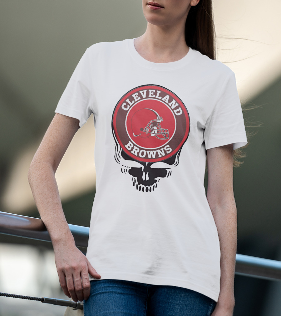 Cleveland Browns Football Helmet Skull T-Shirt