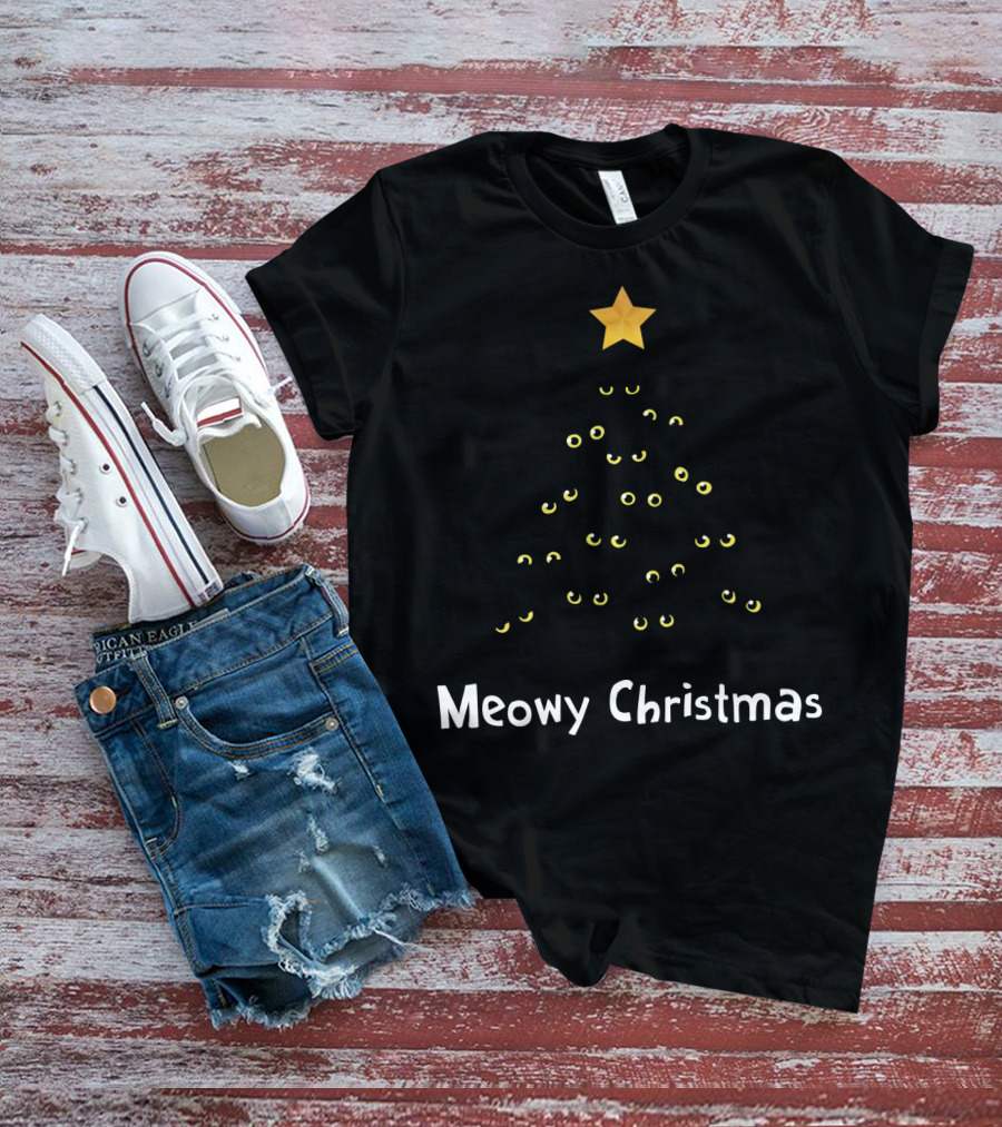 Meowy Christmas Cat Tree With Yellow Eyes And Star Topper T-Shirt