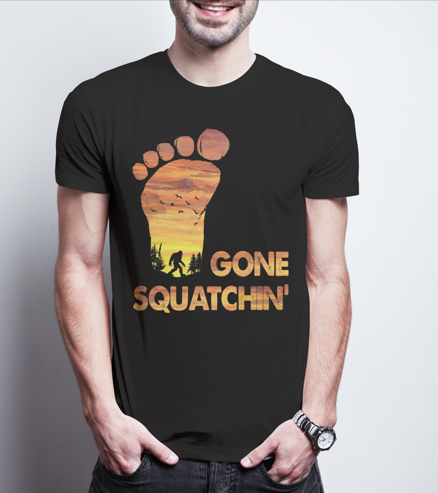 Bifoot Gone Squatchin Footprint Silhouette With Bigfoot And Mountain Sunset Scene T-Shirt